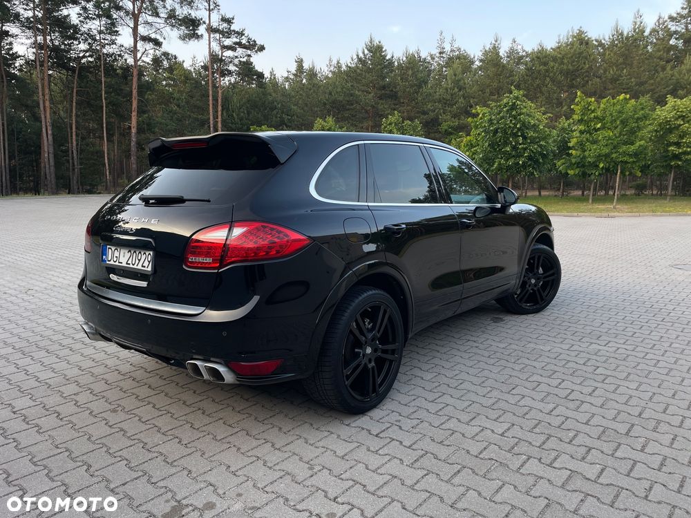 Porsche Cayenne - 5