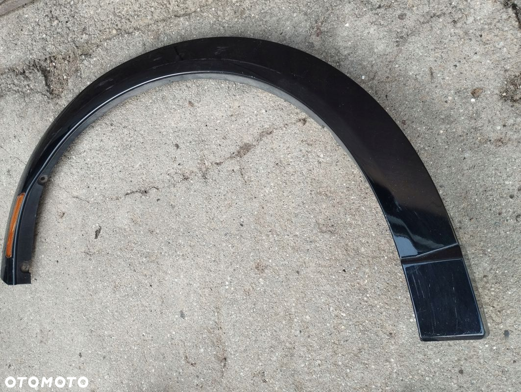Listwa na błotnik prawy tył Ford Mustang Mach-E LJ8B-R286D02-BEW - 4