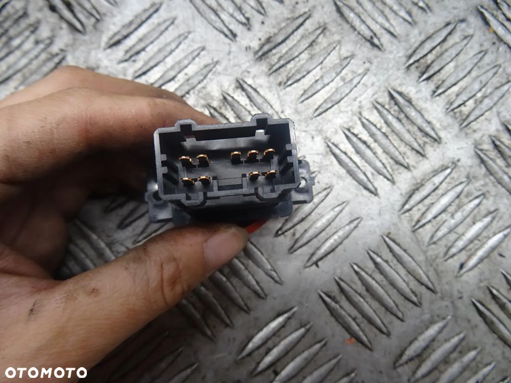 HONDA CIVIC VII HB 5D 1.7D PRZYCISK ŚWIATEŁ AWARYJNYCH - 4