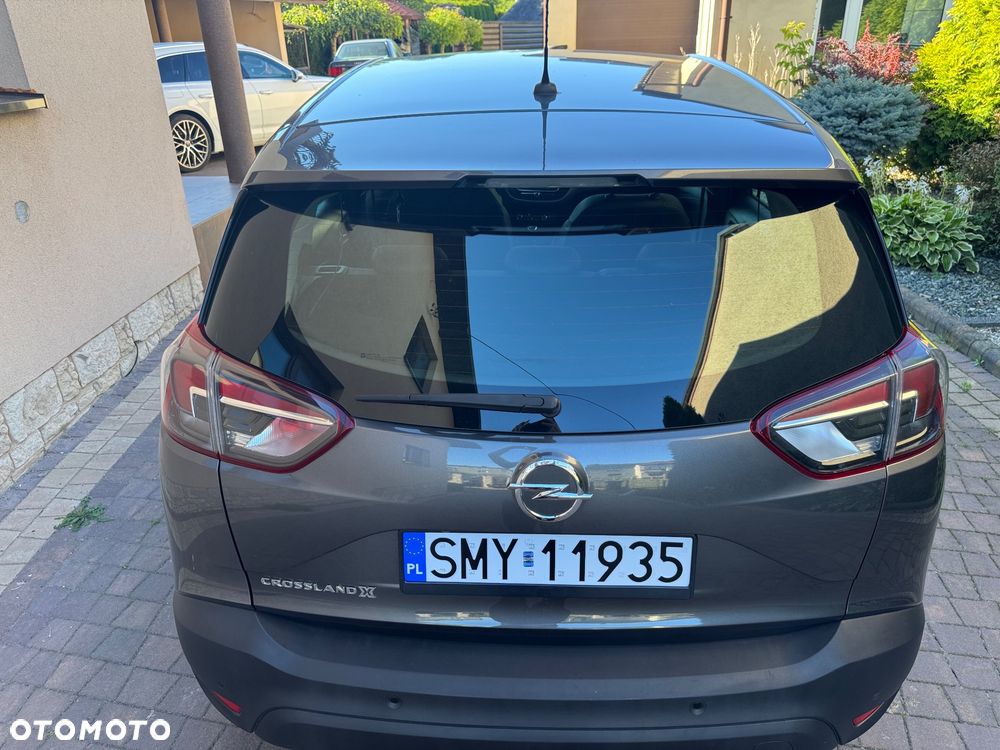 Opel Crossland X 1.2 T Design Line S&S - 9