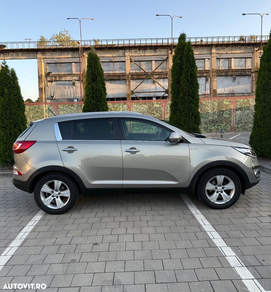 Kia Sportage 2.0 CRDI 4WD Automatik Spirit - 5