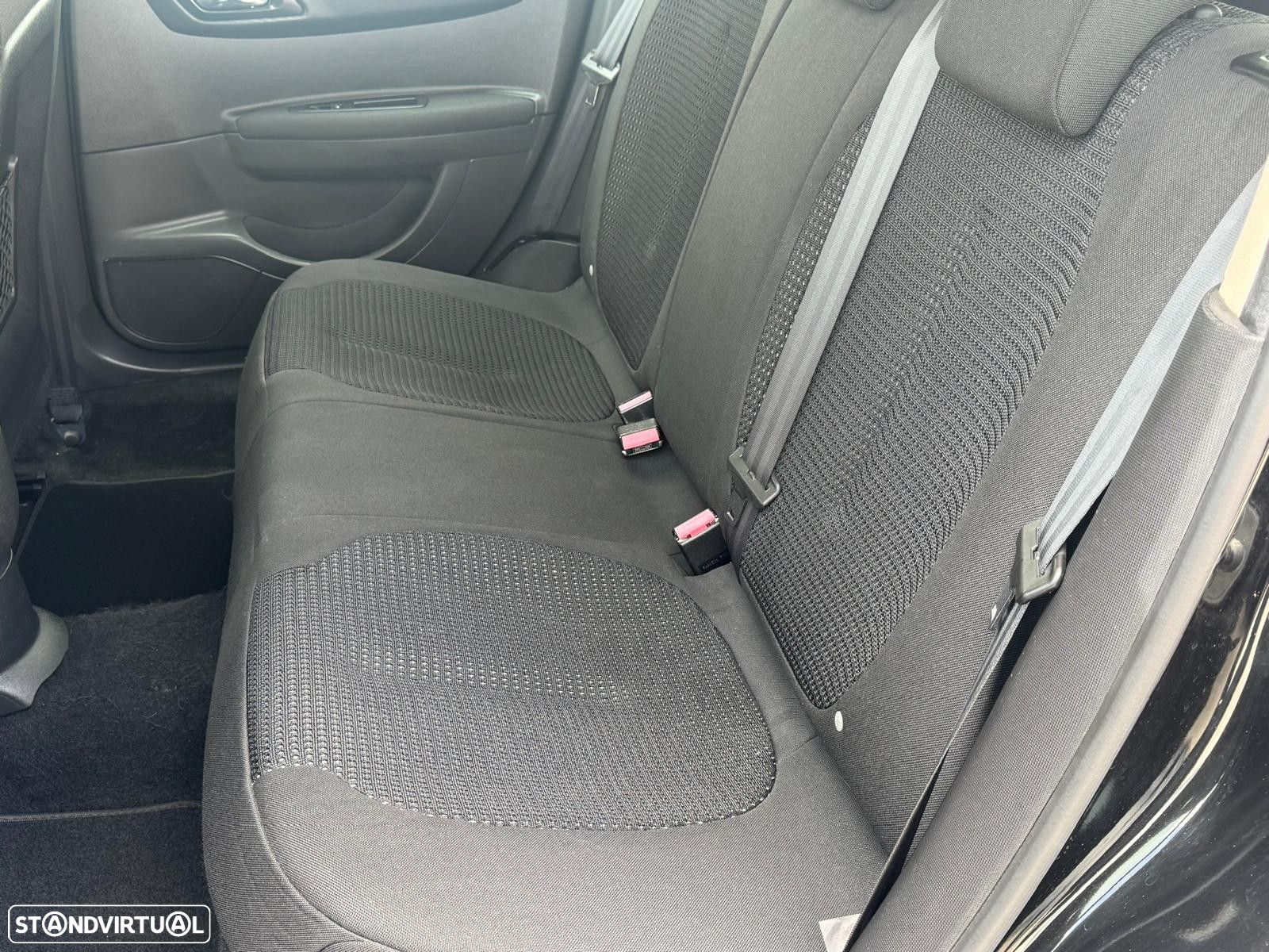 Citroën C4 1.6 HDi Business - 19