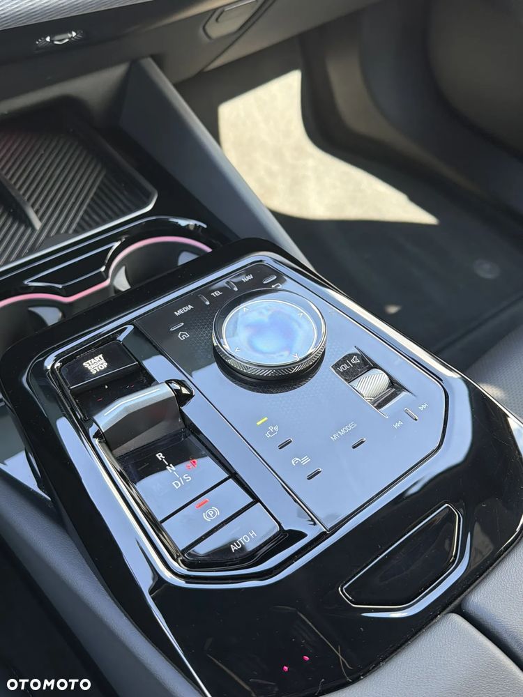 BMW Seria 5 520d xDrive mHEV M Sport - 28