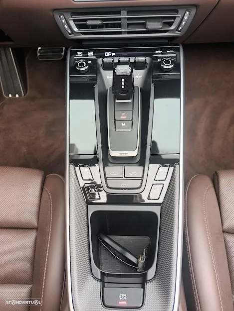 Porsche 911 (992) Turbo S PDK - 10