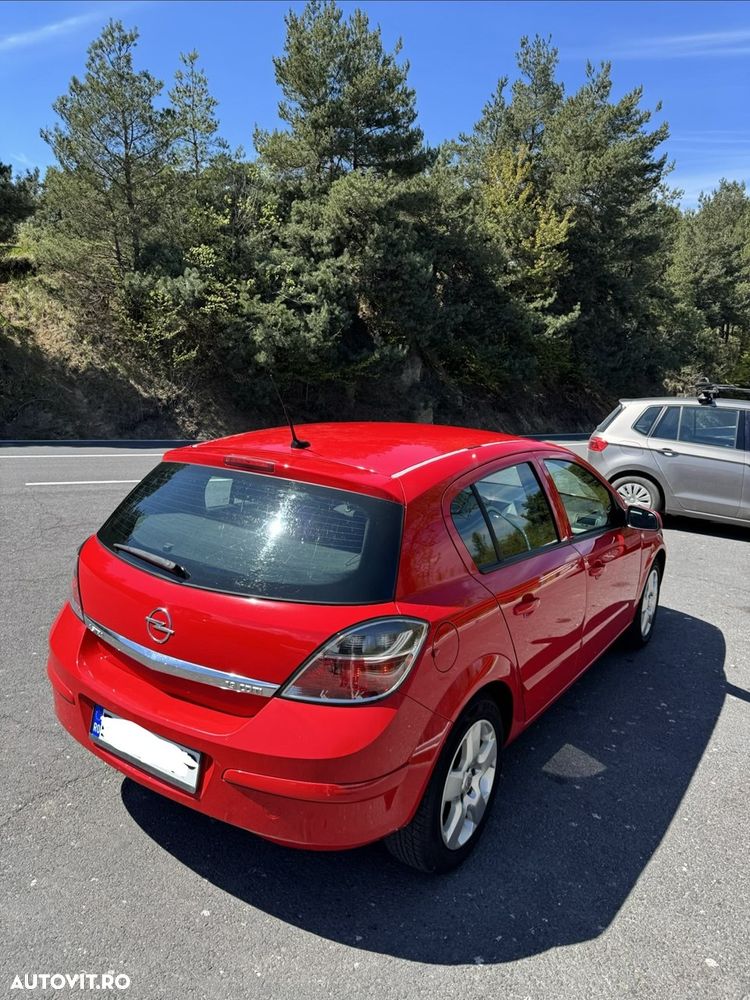 Opel Astra 1.9 CDTI Cosmo - 6