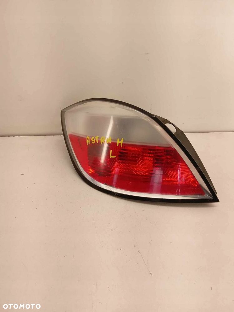 LAMPA LEWA TYLNA TYŁ OPEL ASTRA III H 04-09 - 1