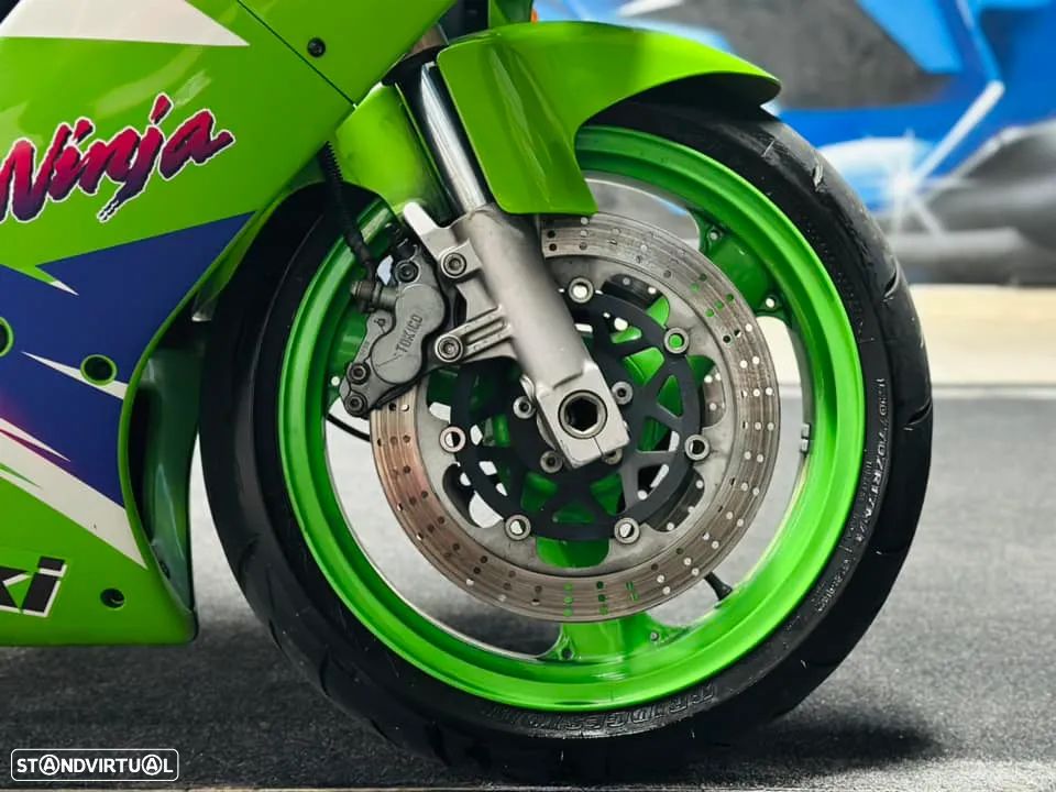 Kawasaki ZXR 750 - 12