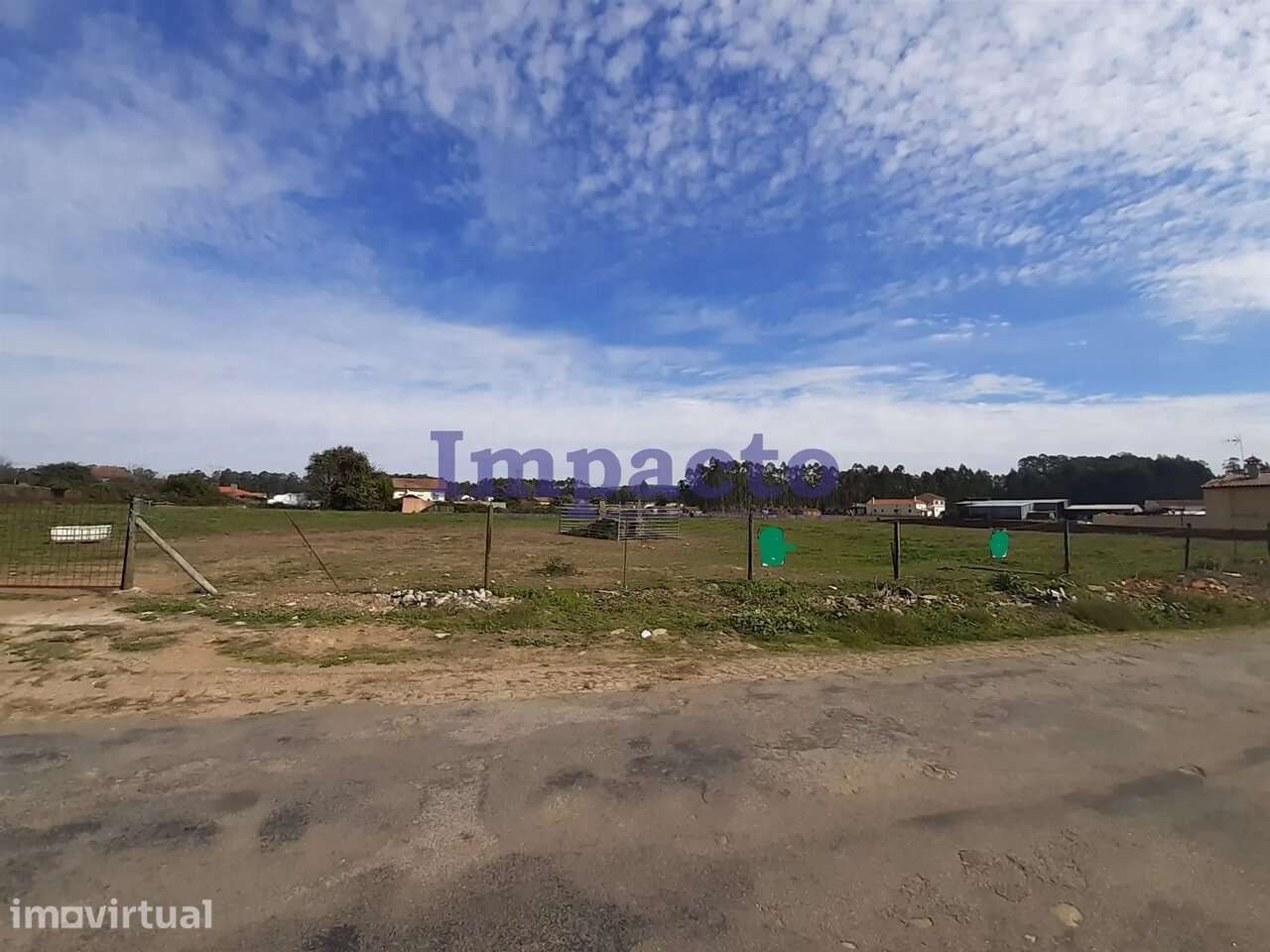 Terreno em Loureiro, Oliveira de Azeméis - Grande imagem: 2/2