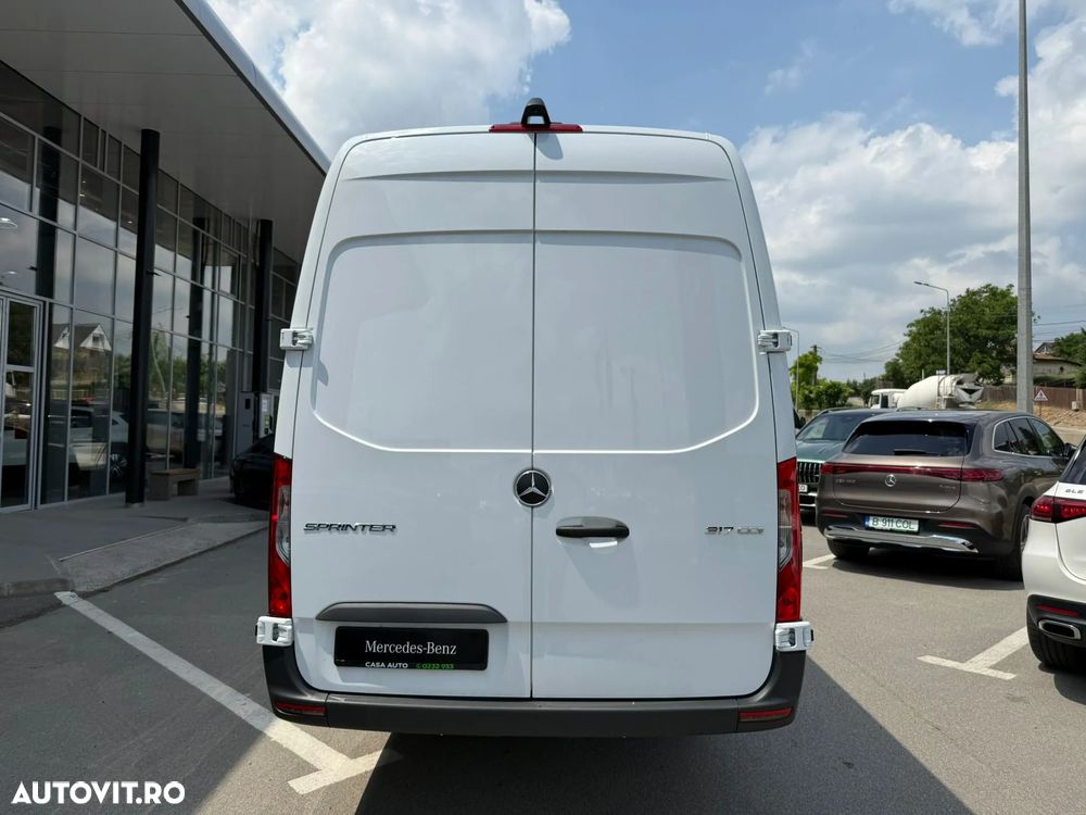 Mercedes-Benz Sprinter - 5
