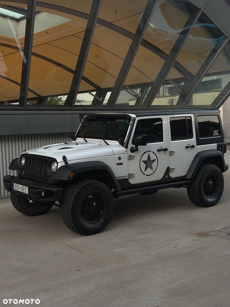 Jeep Wrangler 3.6 Unlim 75th Anniv - 35
