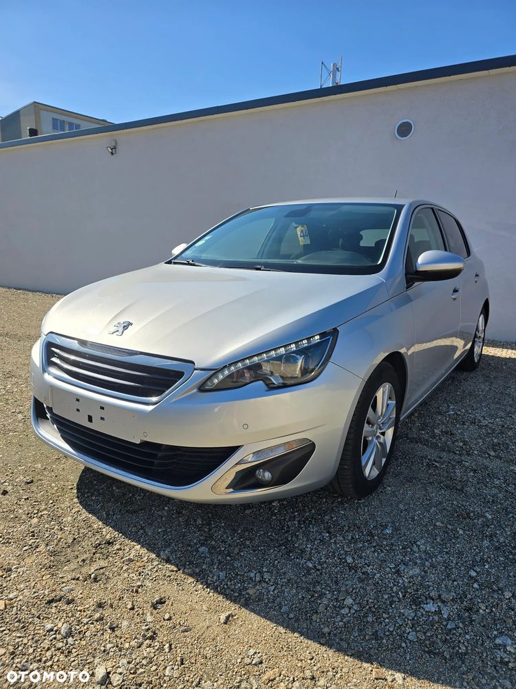 Peugeot 308 2015 photo 3