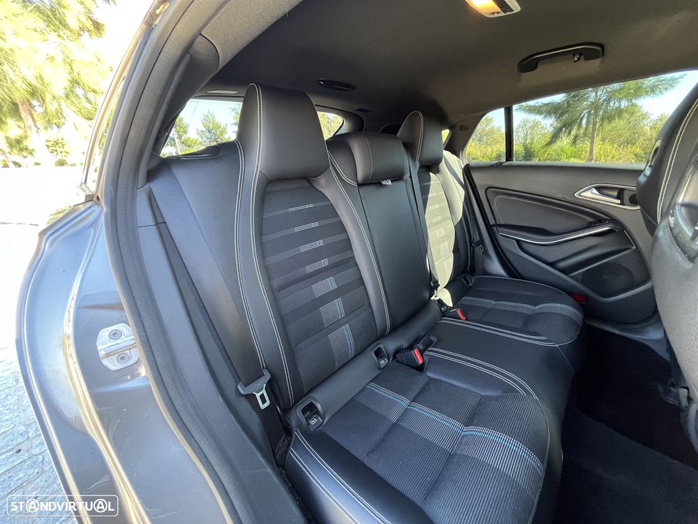 Mercedes-Benz CLA 180 - 10