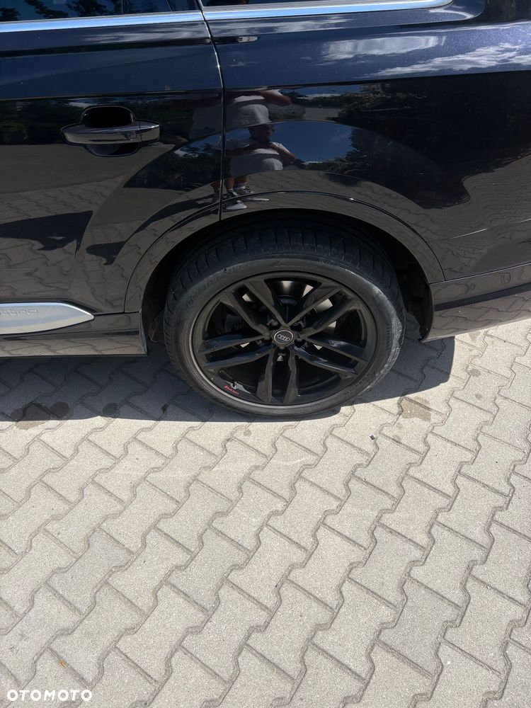 Audi Q7 - 16