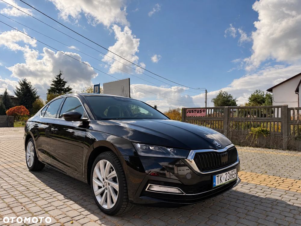 Skoda Octavia 2.0 TDI Selection DSG - 3