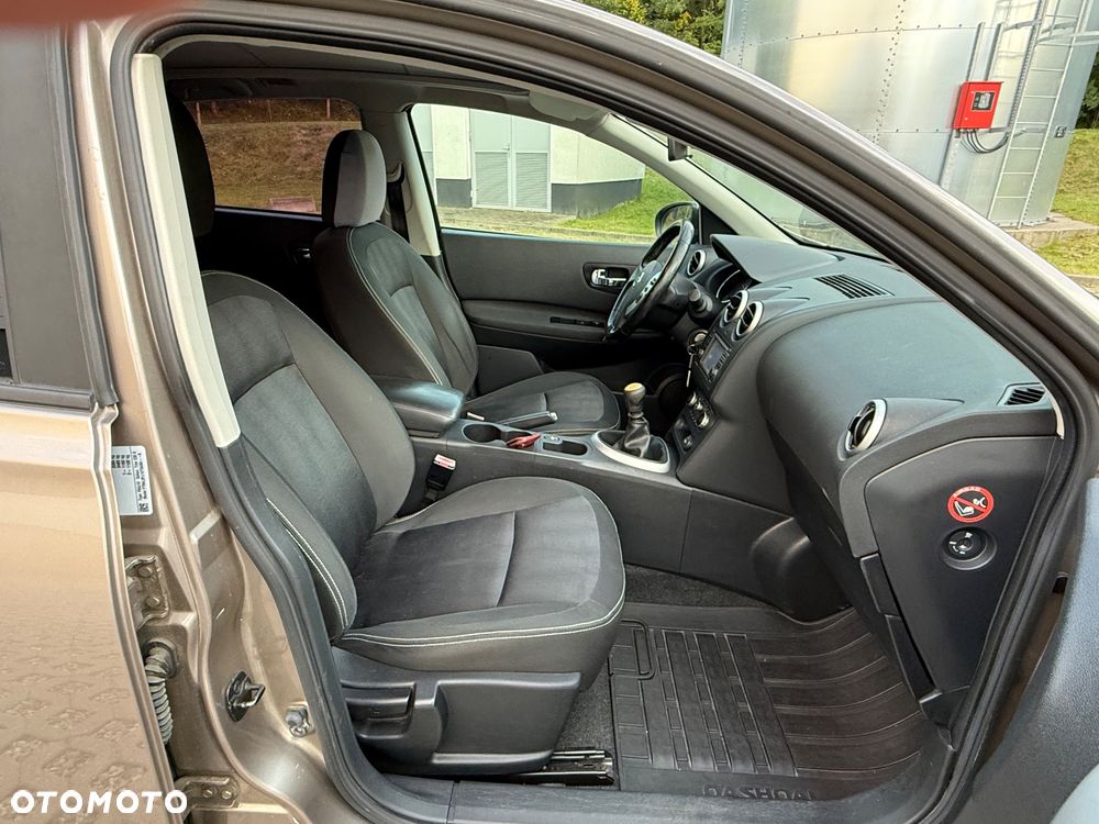 Nissan Qashqai - 17