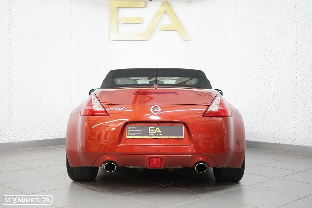 Nissan 370 Z - 8
