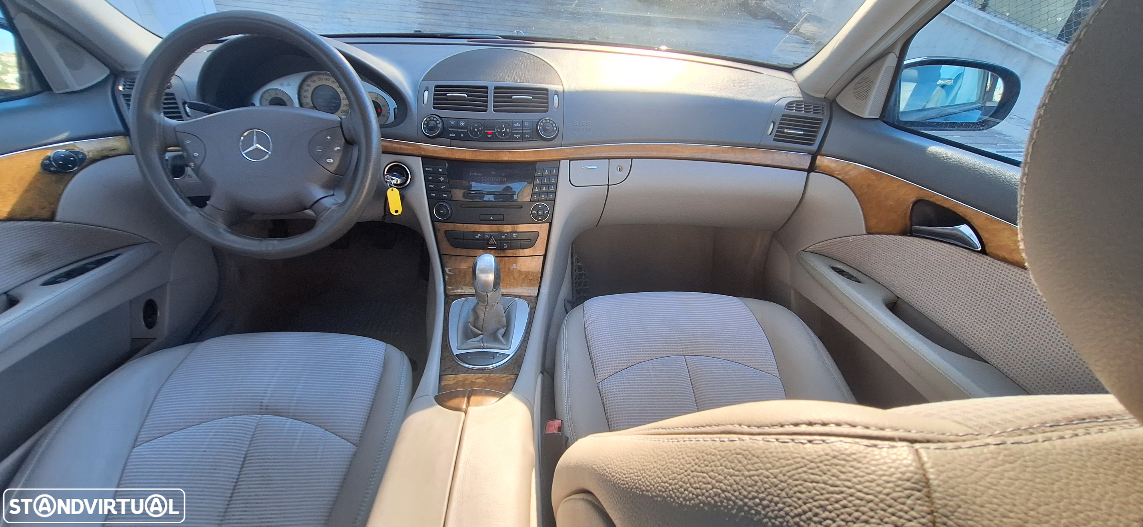 Mercedes-Benz E 220 CDi Avantgarde - 31