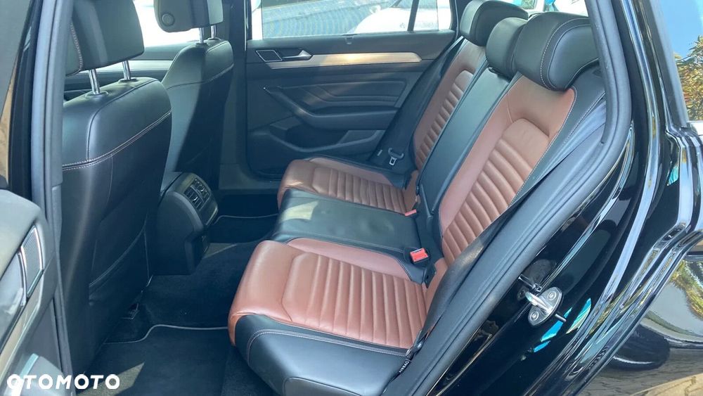 Volkswagen Passat - 17