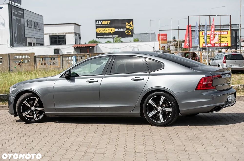 Volvo S90 D4 R-Design - 9