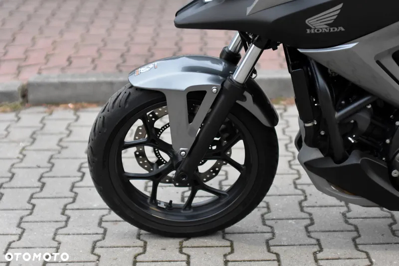 Honda NC - 24