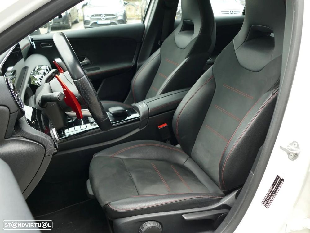 Mercedes-Benz A 250 e AMG Line - 27