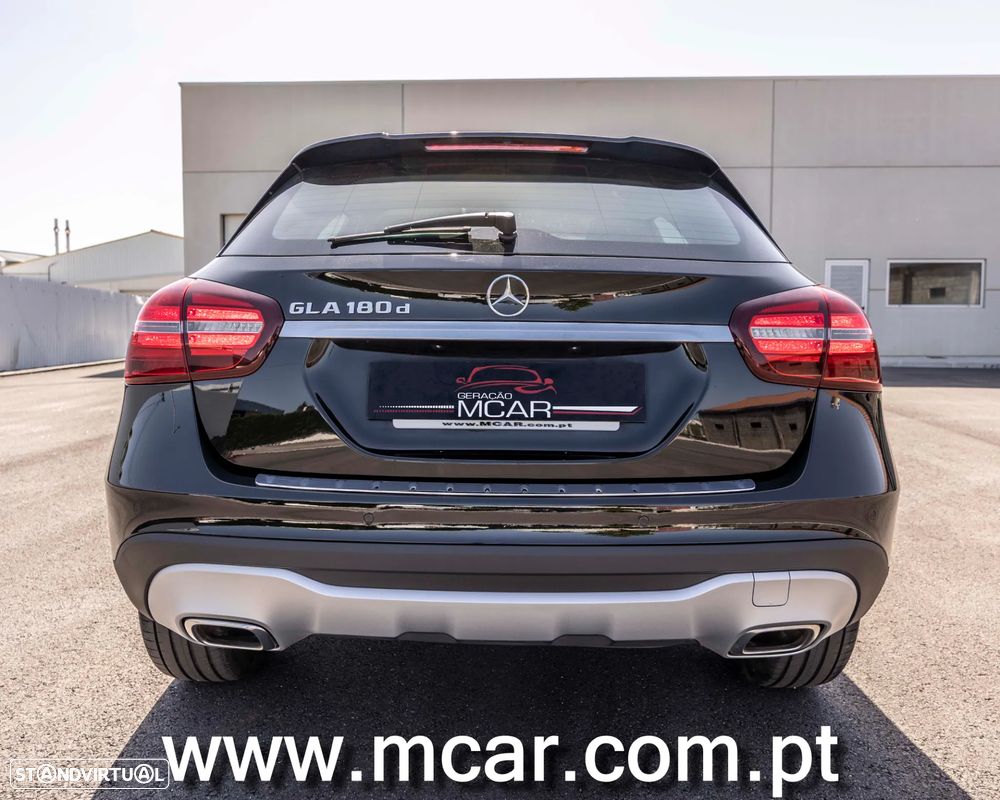 Mercedes-Benz GLA 180 d - 23