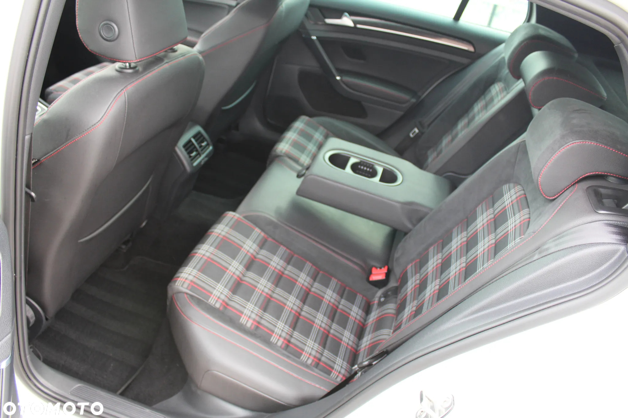 Volkswagen Golf VII 2.0 TSI BMT GTI DSG - 18
