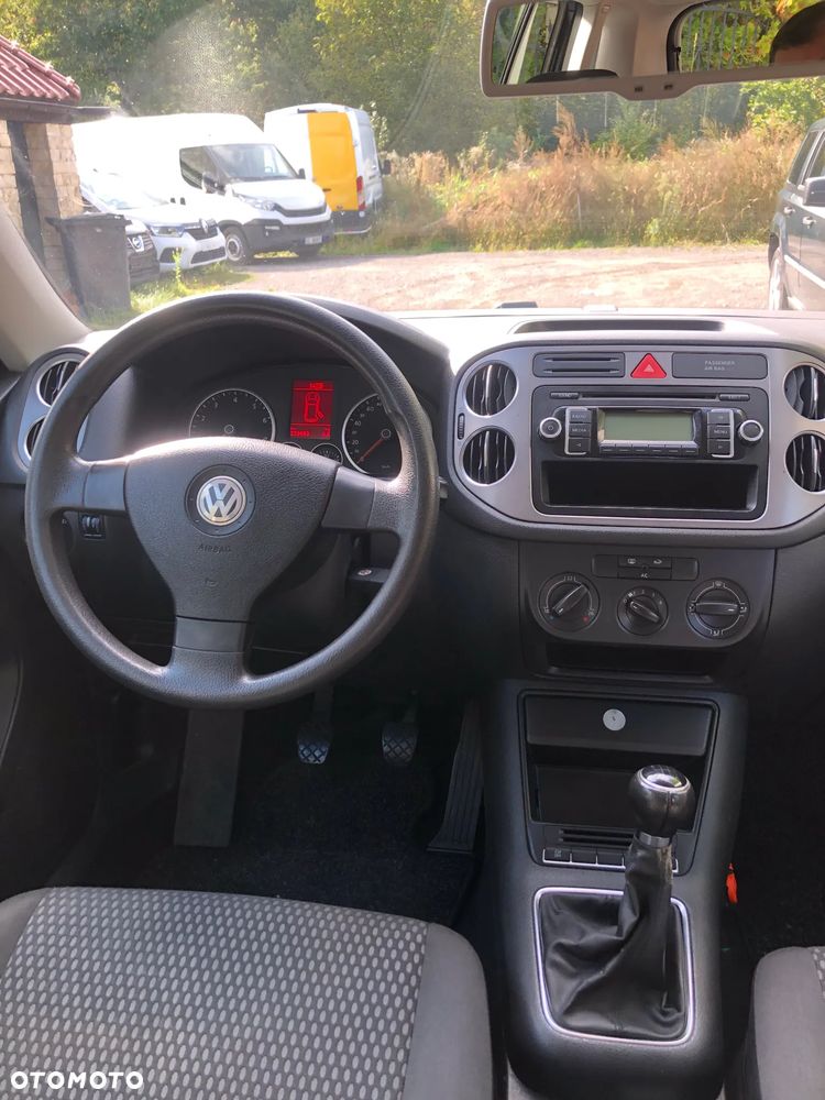 Volkswagen Tiguan - 15