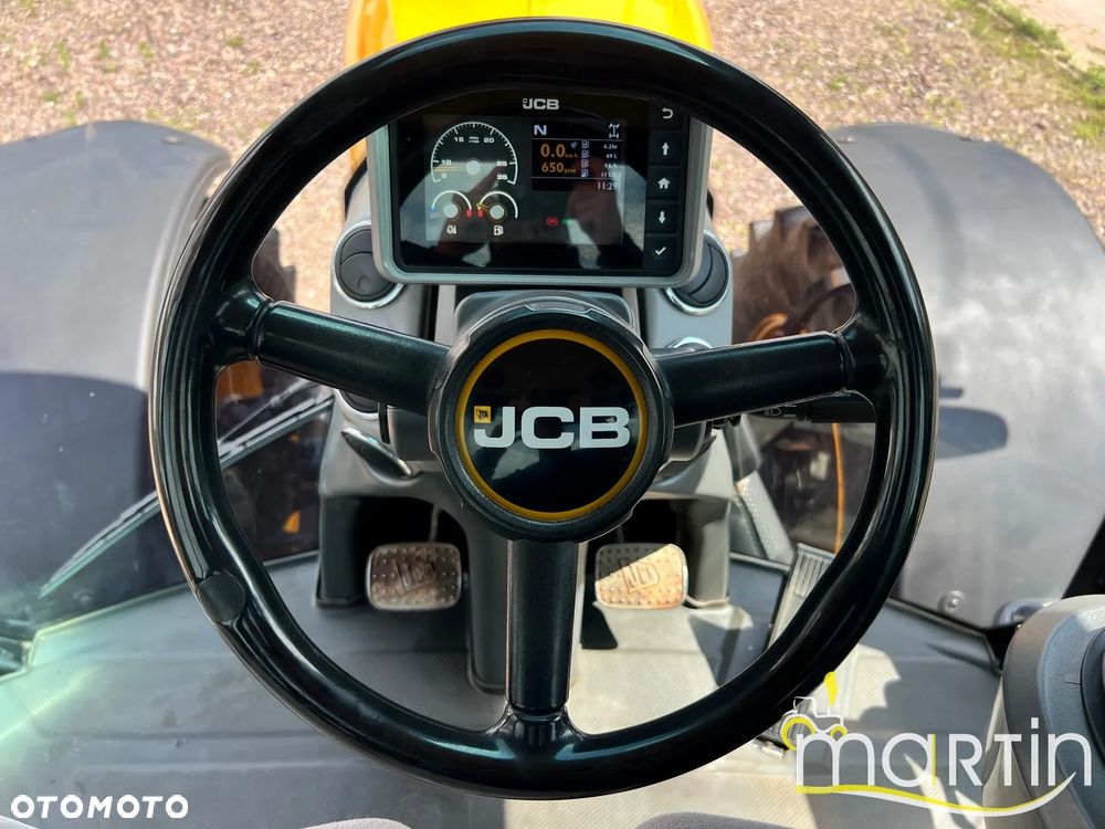 JCB Fastrac 4190 - 11