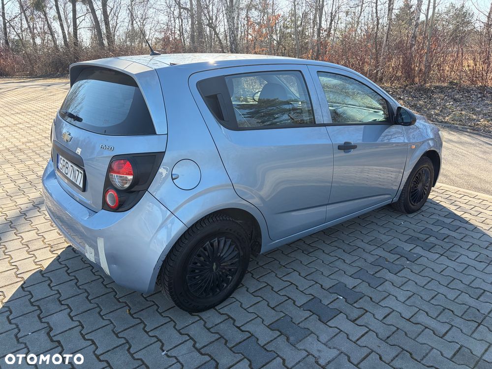 Chevrolet Aveo - 5