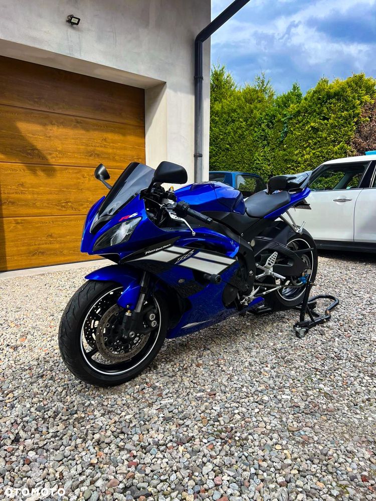 Yamaha R6 - 1