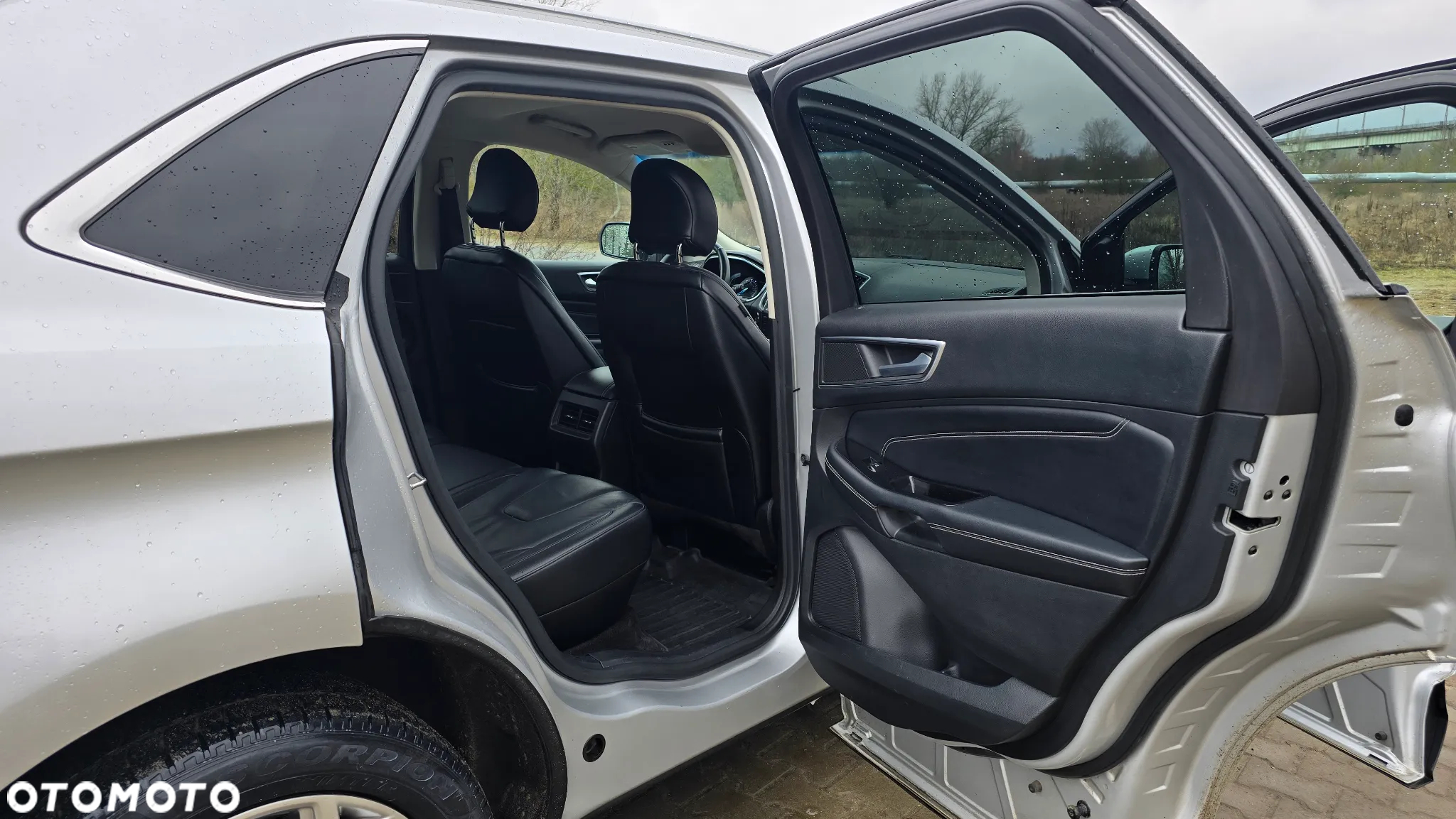 Ford Edge - 13
