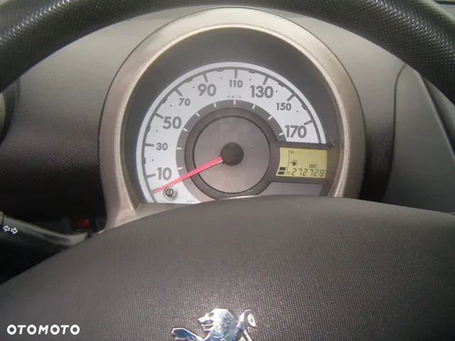 Peugeot 107 - 22