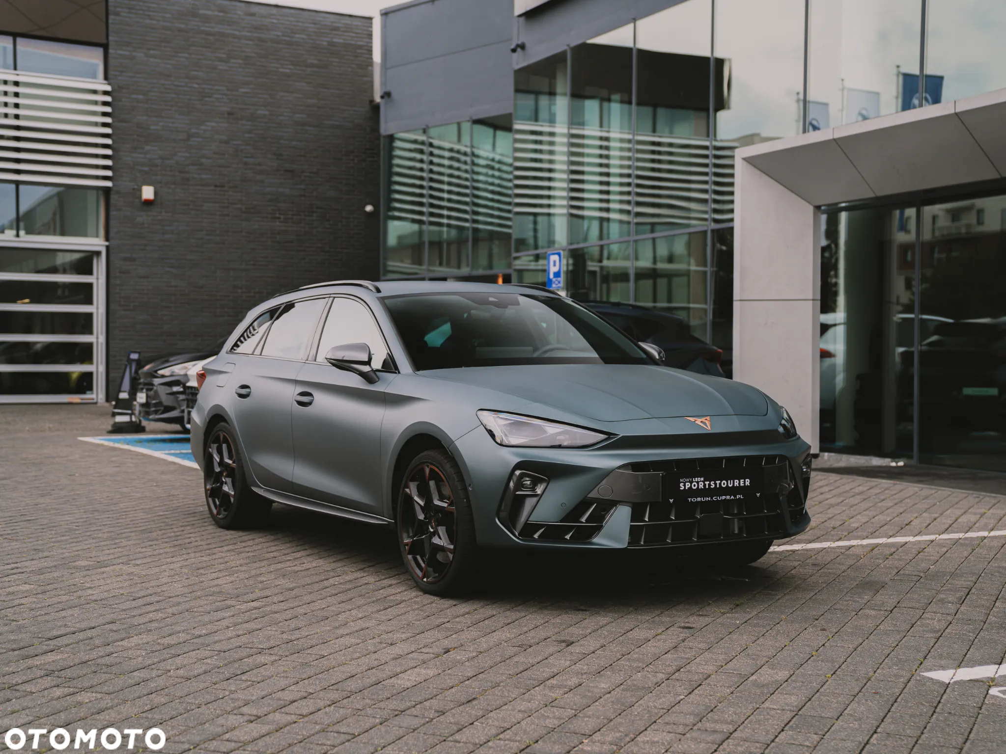 Cupra Leon 2.0 TSI 4Drive VZ DSG - 3