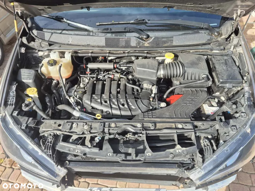 Chrysler Pacifica - 13