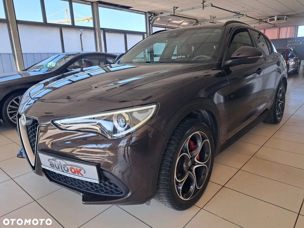 Alfa Romeo Stelvio 2.0 Turbo Executive Q4 - 1