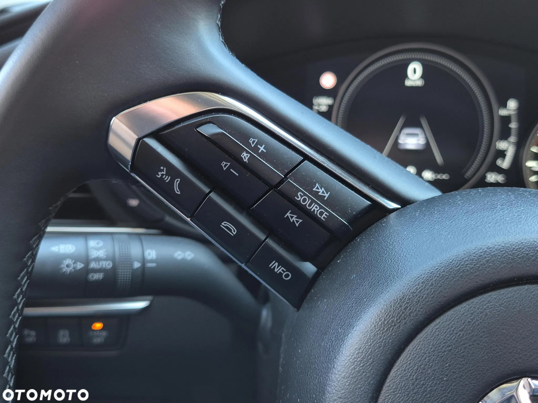 Mazda 3 - 15