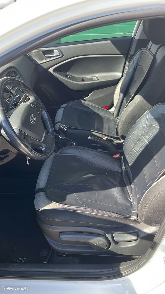 Hyundai i20 1.1 CRDi Blue Classic - 6