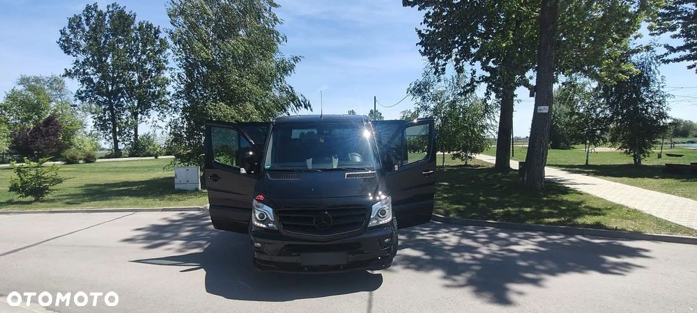 Mercedes-Benz SPRINTER 319 - 13
