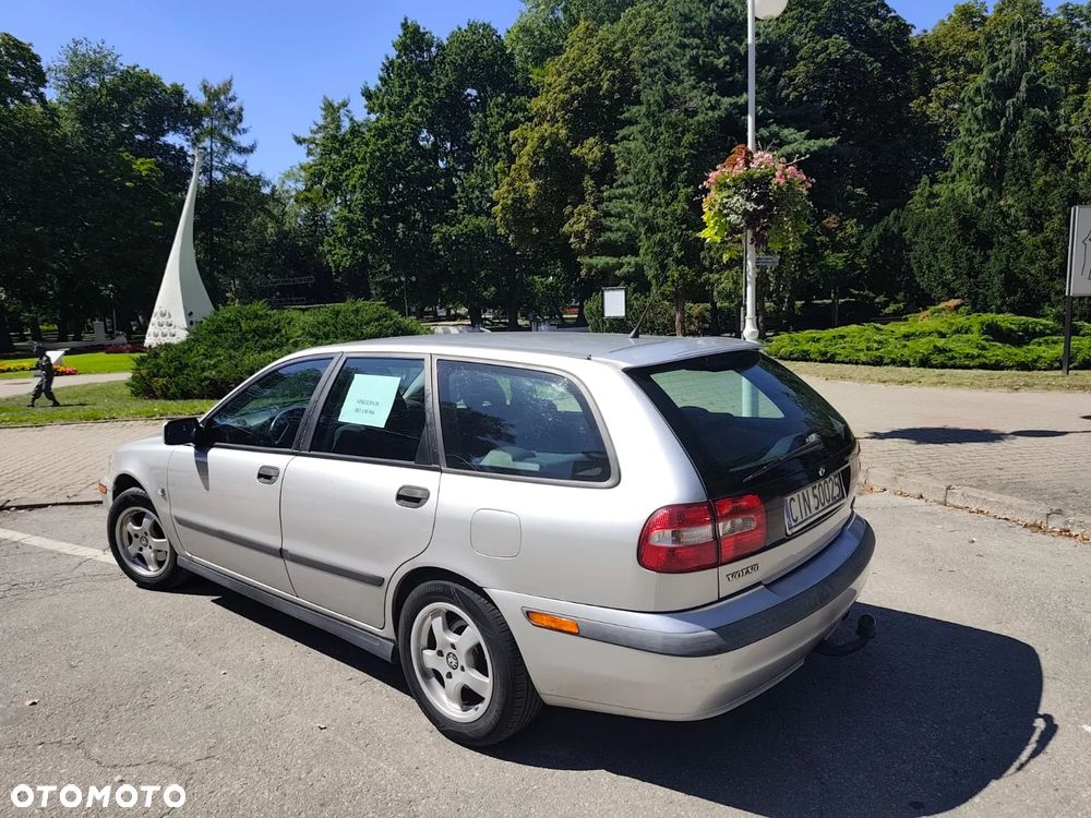 Volvo V40 1.8 - 20
