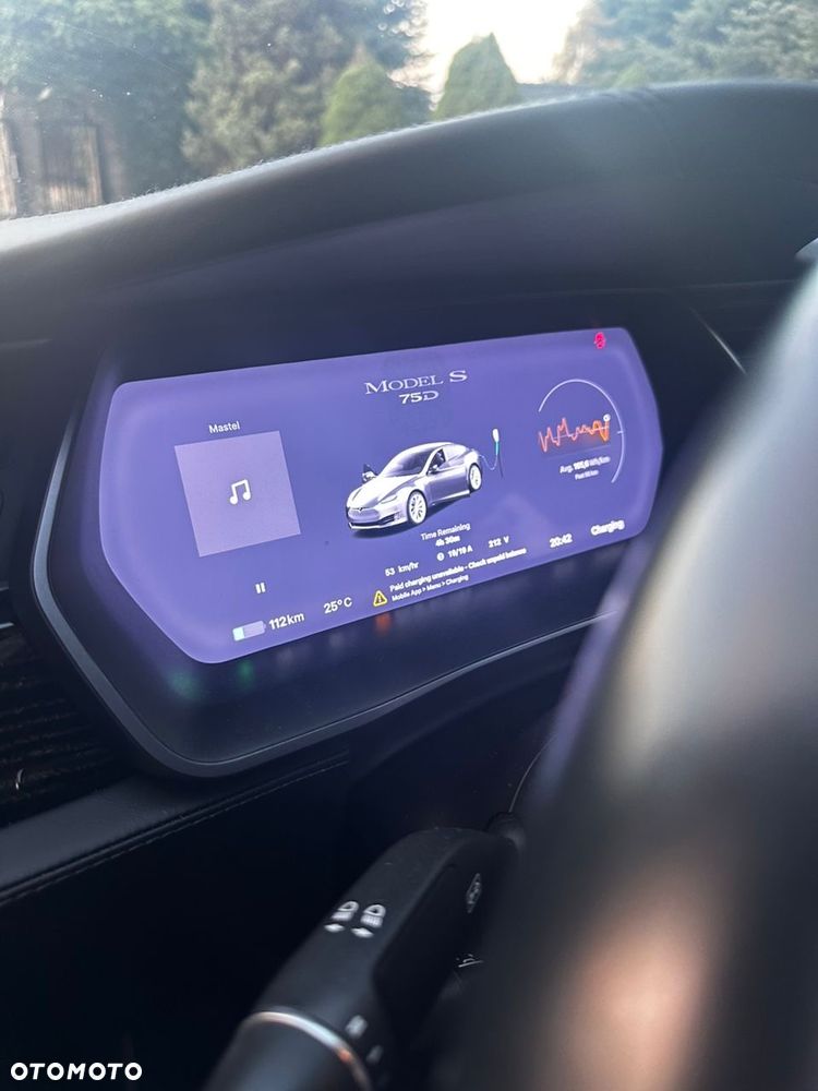 Tesla Model S 75 D - 22