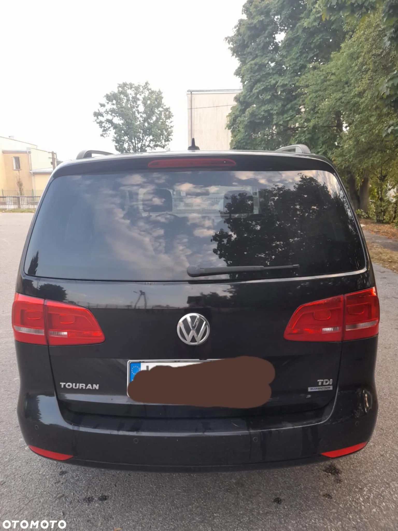 Volkswagen Touran 1.6 TDI DPF BlueMotion Technology Comfortline - 2