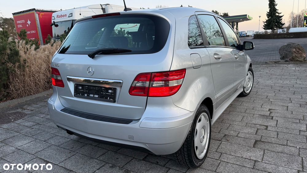 Mercedes-Benz Klasa B 180 BlueEFFICIENCY SPORT EDITION - 6