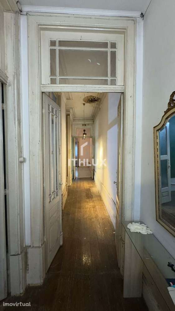 Moradia V4 - Excelente Oportunidade de Investimento – Rua da Constitui - Grande imagem: 3/35