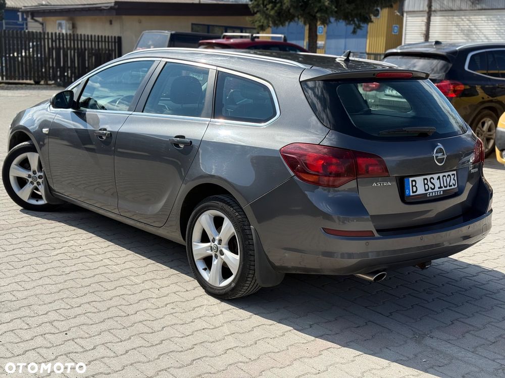 Opel Astra 1.4 Turbo Sport - 4