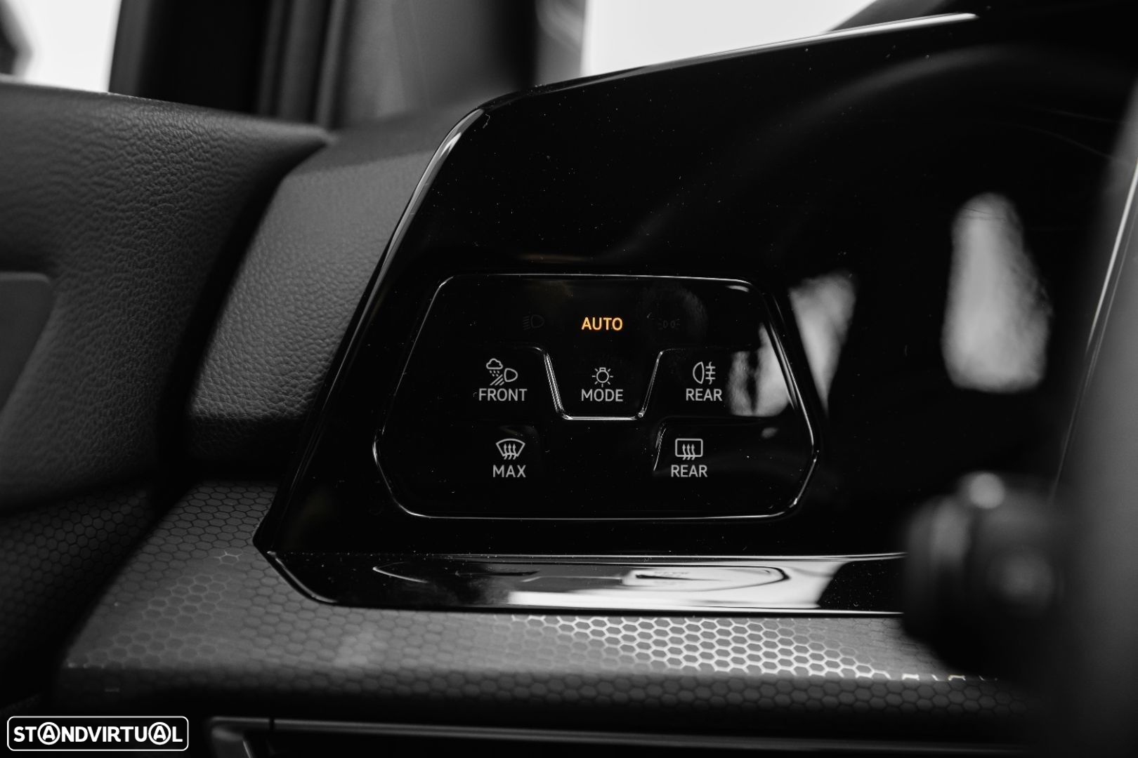 VW Golf 2.0 TSI GTI Clubsport DSG - 38