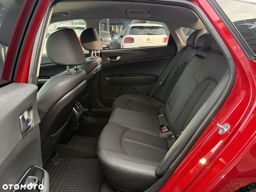 Kia Optima 1.6 T-GDI L DCT - 29