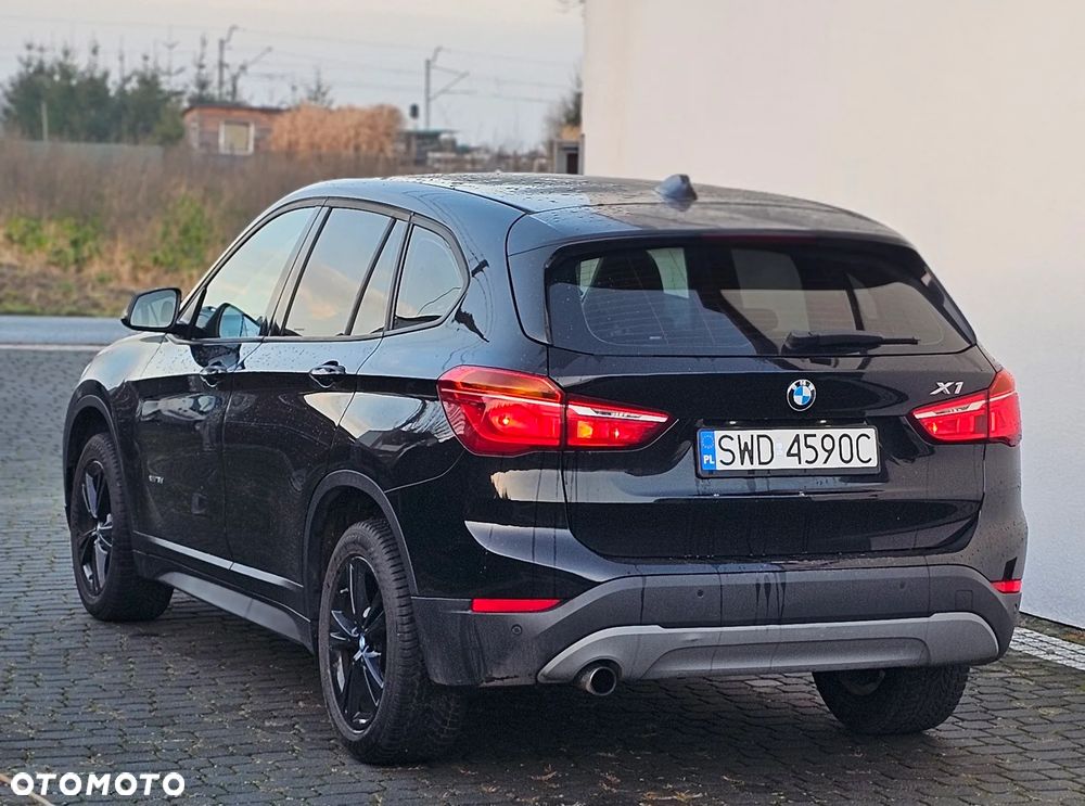 BMW X1 xDrive18d - 5