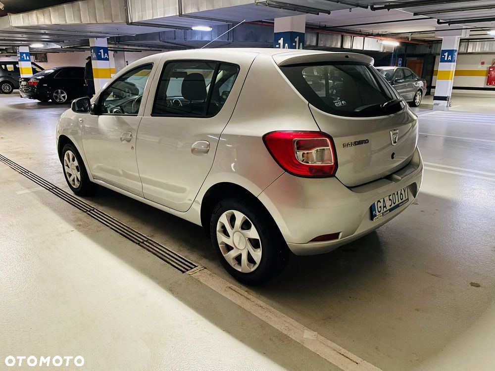 Dacia Sandero 1.2 16V Laureate - 5