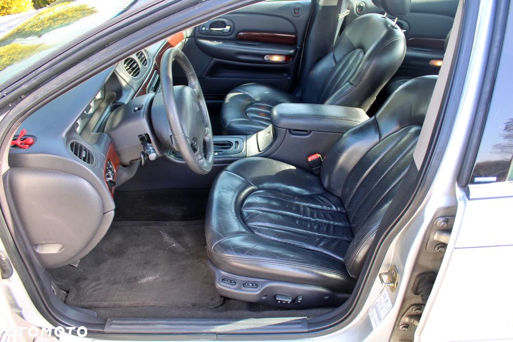 Chrysler 300M - 17